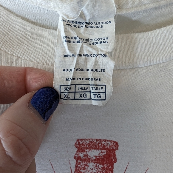 Vintage Budweiser graphic tee - Picture 2 of 2